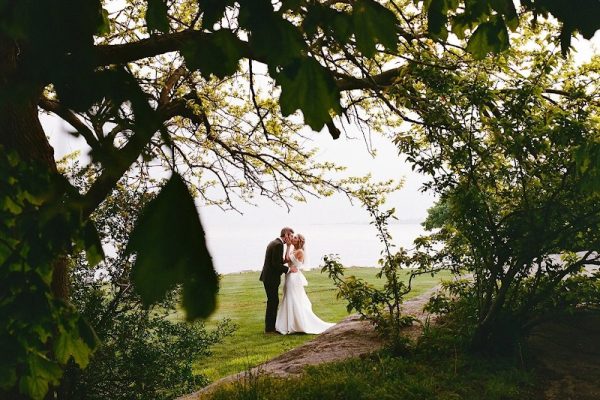 documentary vs cinematic wedding photography what s trending in 2026